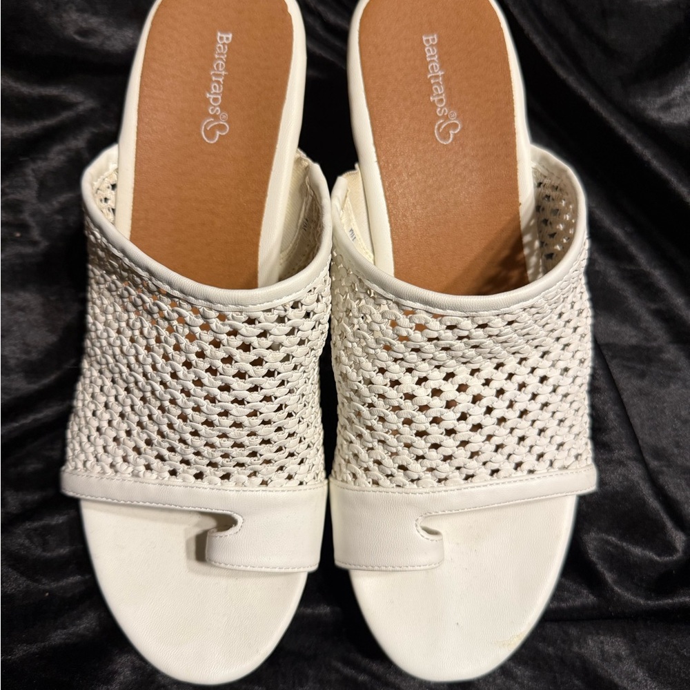 Baretraps White Wedge Sandals